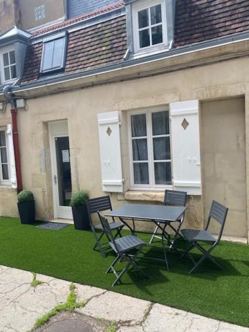 Le Duplex Des Ducs Apartment Dijon Exterior photo